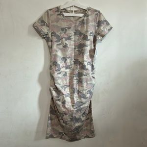 NWT woman’s maternity dress size medium